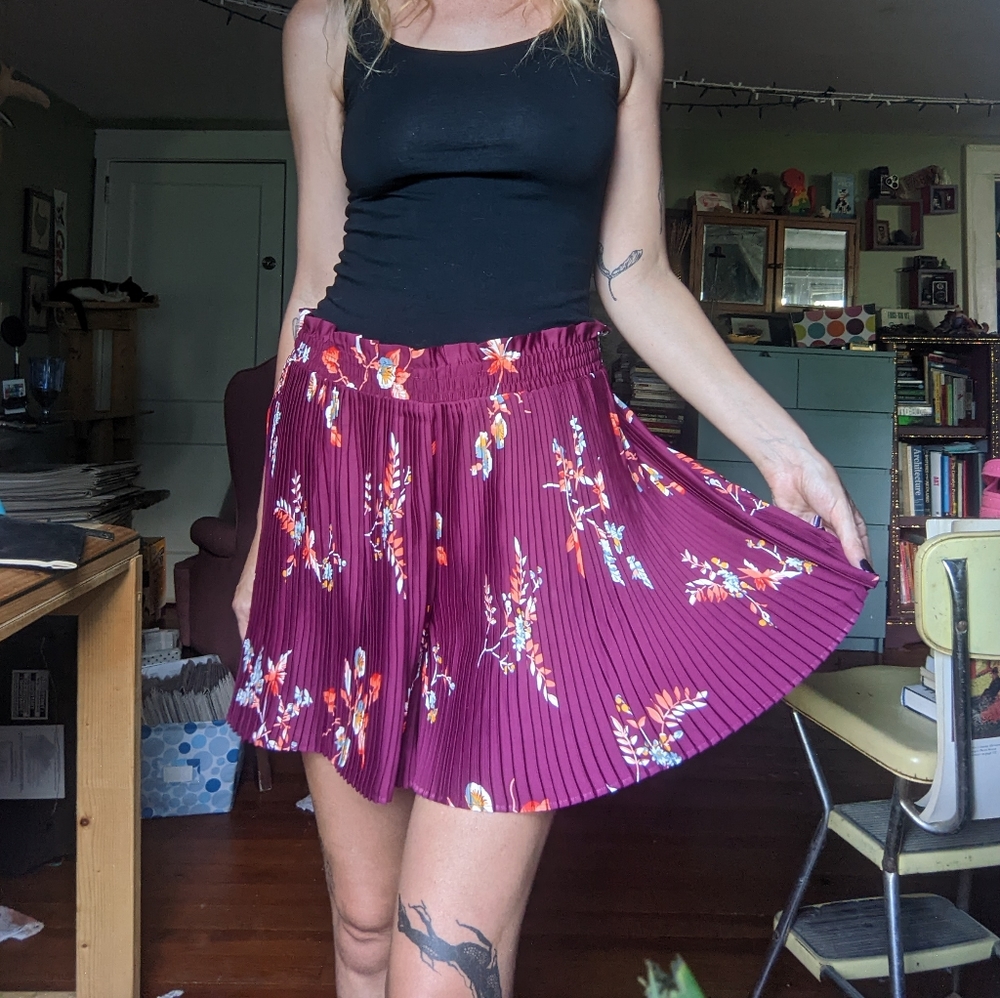 Floral Flowy Shorts, Ann Taylor, Size 10